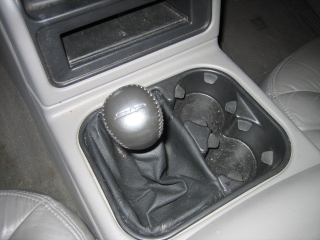 http://www.classicmortgageservices.net/blowntruck/truck/shifter.JPG